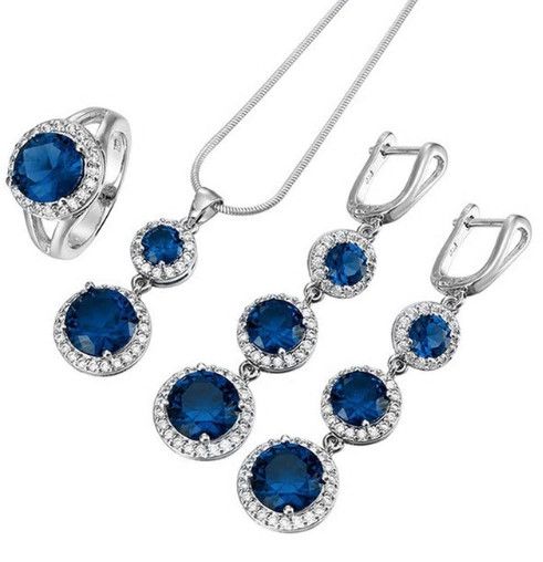 TripleClicks.com: Crystal Jewelry Sets